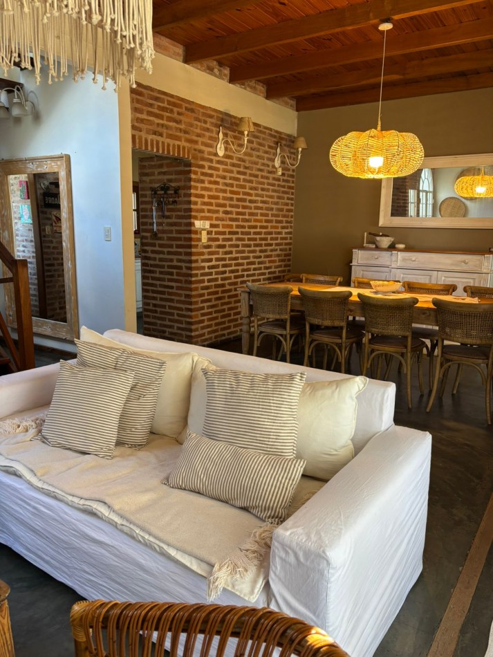 CASA EN VENTA | AMEGHINO 1700 | BRAGADO