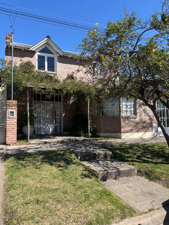 CASA EN VENTA | AMEGHINO 1700 | BRAGADO