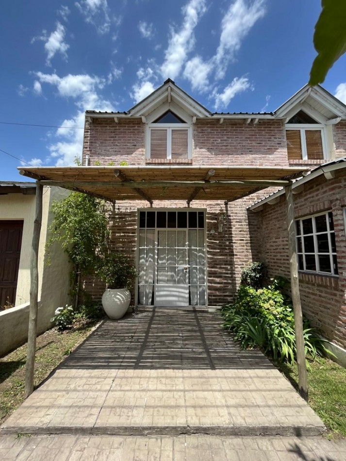 CASA EN VENTA | AMEGHINO 1700 | BRAGADO