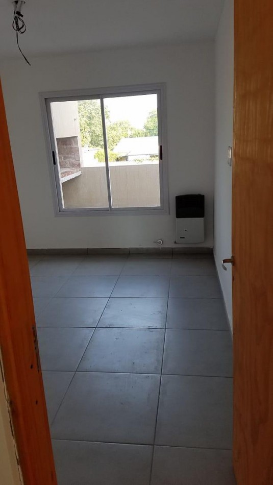 DEPTO EN VENTA |  RIVADAVIA Y GIACINTI |  BRAGADO
