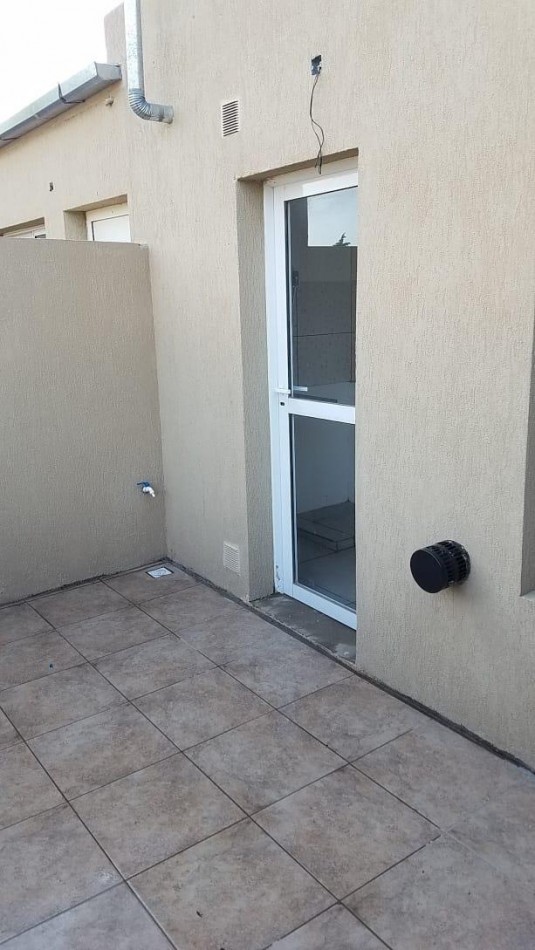 DEPTO EN VENTA |  RIVADAVIA Y GIACINTI |  BRAGADO