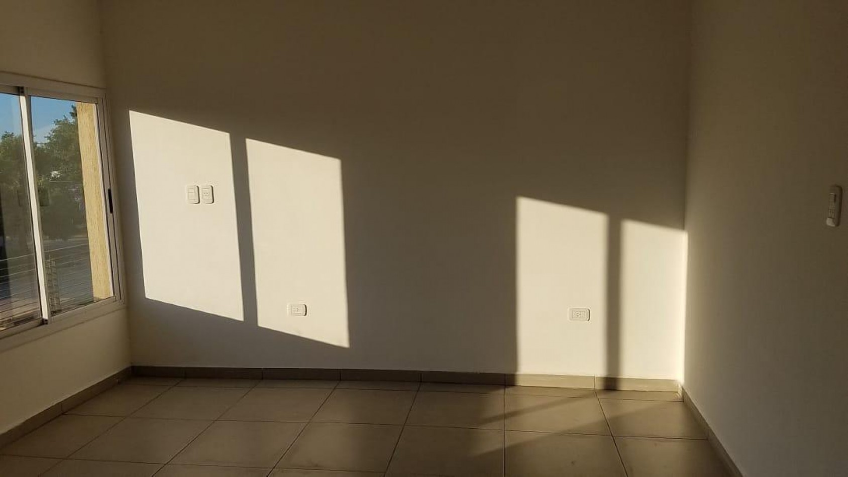DEPTO EN VENTA |  RIVADAVIA Y GIACINTI |  BRAGADO
