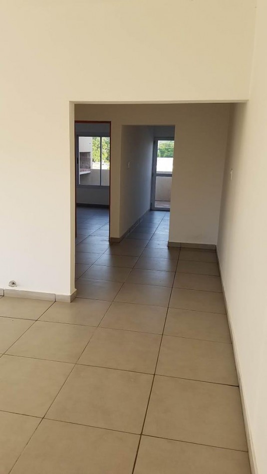 DEPTO EN VENTA |  RIVADAVIA Y GIACINTI |  BRAGADO